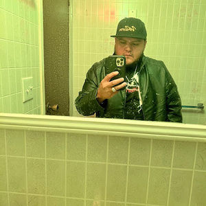 Meet your Posher, Raul